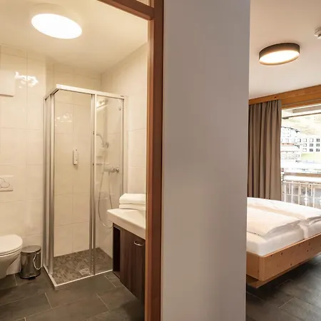 Apartahotel Alpinlodges 4*