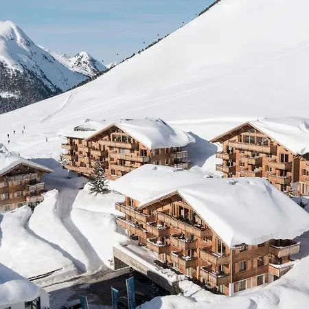 Aparthotel Alpinlodges 4*