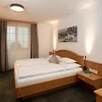 Alpinlodges Aparthotel 4*