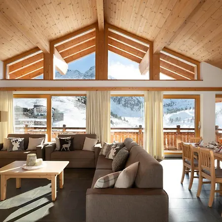 Alpinlodges 아파트호텔 4*